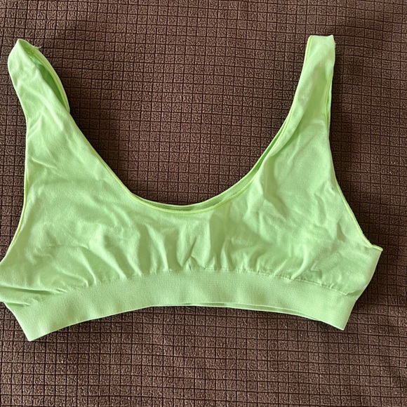 Les Girls semi sheer seamfree crop bra top - Picture 4 of 5